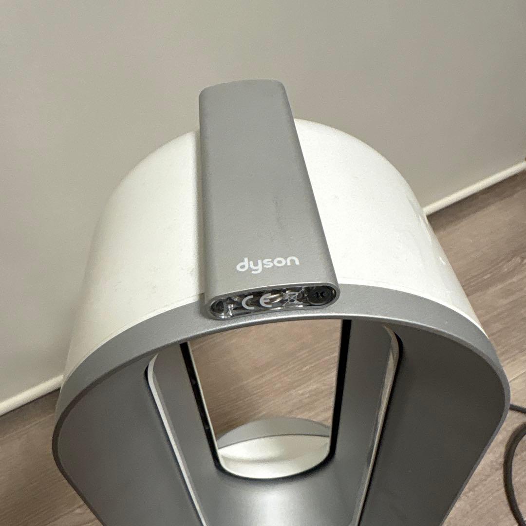 KD28 dyson ダイソン 空気清浄機能付 ファンヒーター HP03