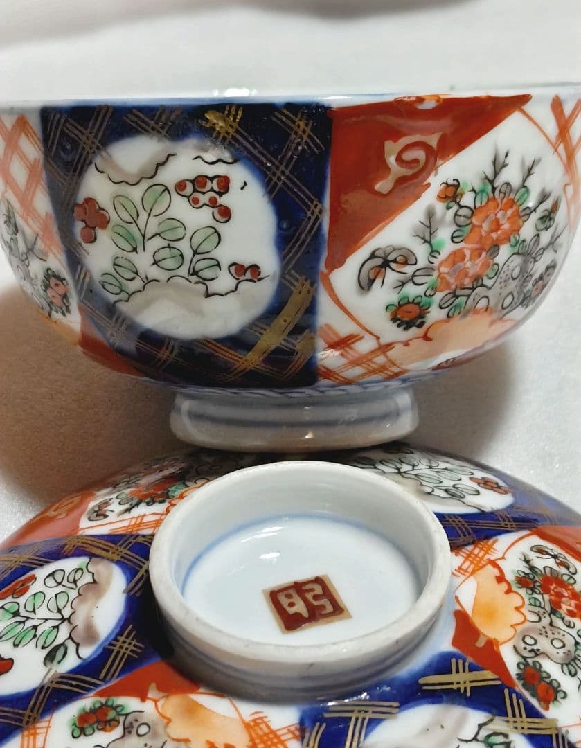 古伊万里　金彩色絵の蓋付き茶碗 丼 骨董品 煮物椀 和食器　染付