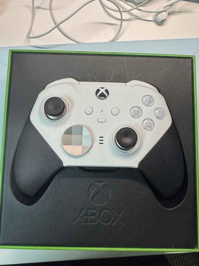 Xbox Elite ワイヤレス コントローラー Series 2
