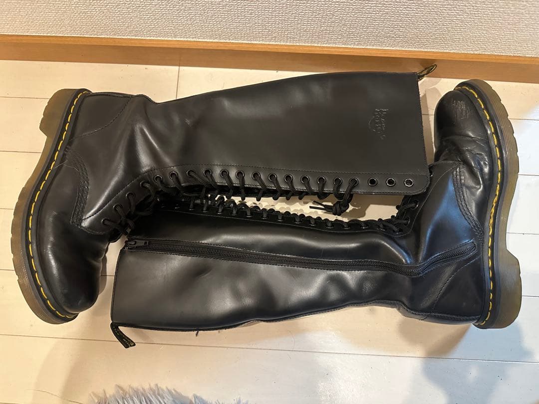 ドクターマーチン　20ホールロングブーツ　24.5cm