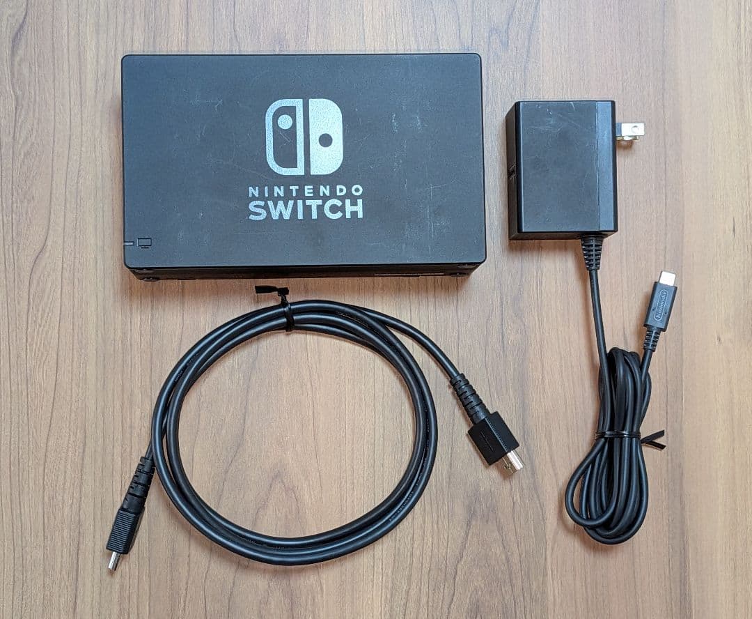 Nintendo Switch 本体 赤/青 ジョイコン付き