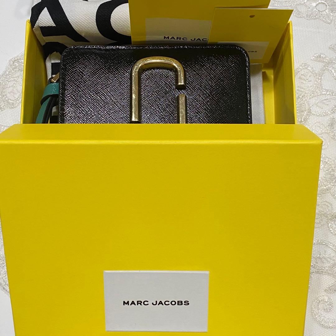 MARC JACOBS 二つ折り財布 ブラック ホワイト 合成皮革