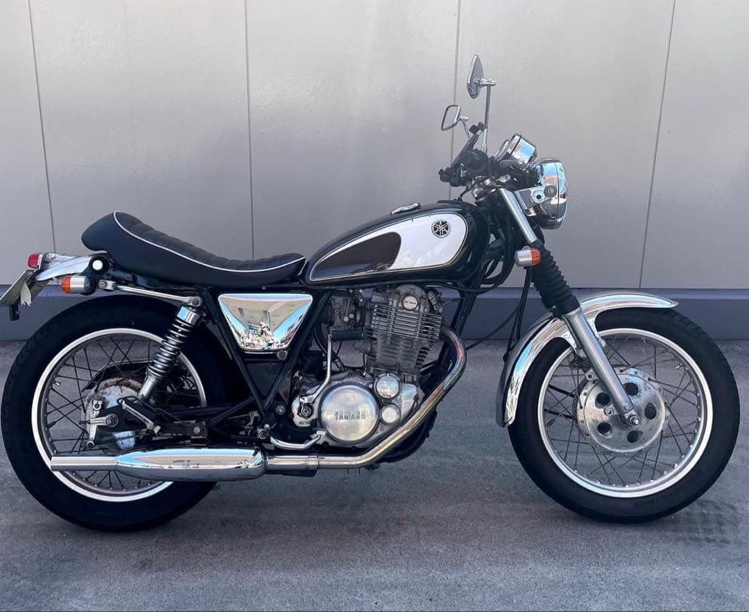 sr400 シート　社外　ペイトンプレイス