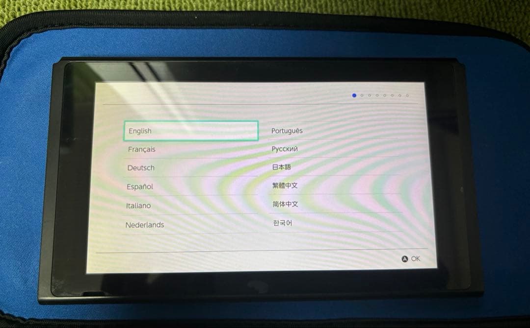 Nintendo Switch 本体 + 付属品(ジョイコン無し)