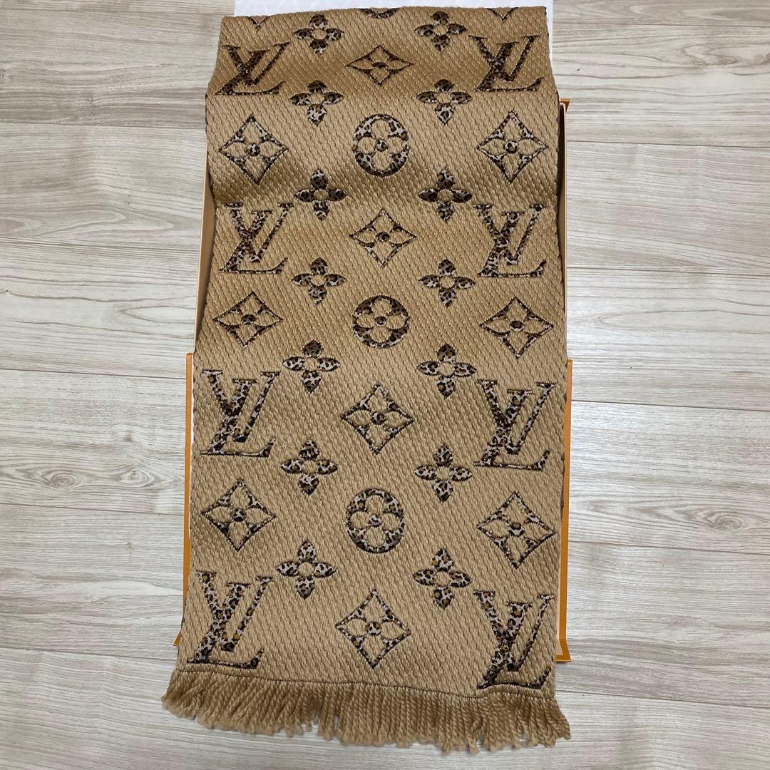 限定品【Louis Vuitton】ロゴマフラーレオパードエシャルプ・ジャイアン