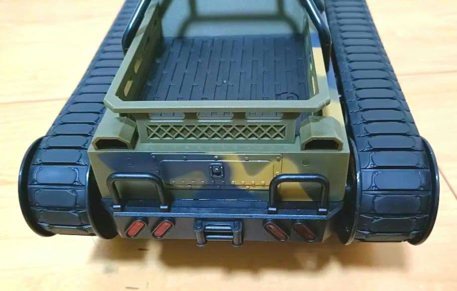DEERCラジコン高性能履帯式軍事車両【ほぼ未使用品】