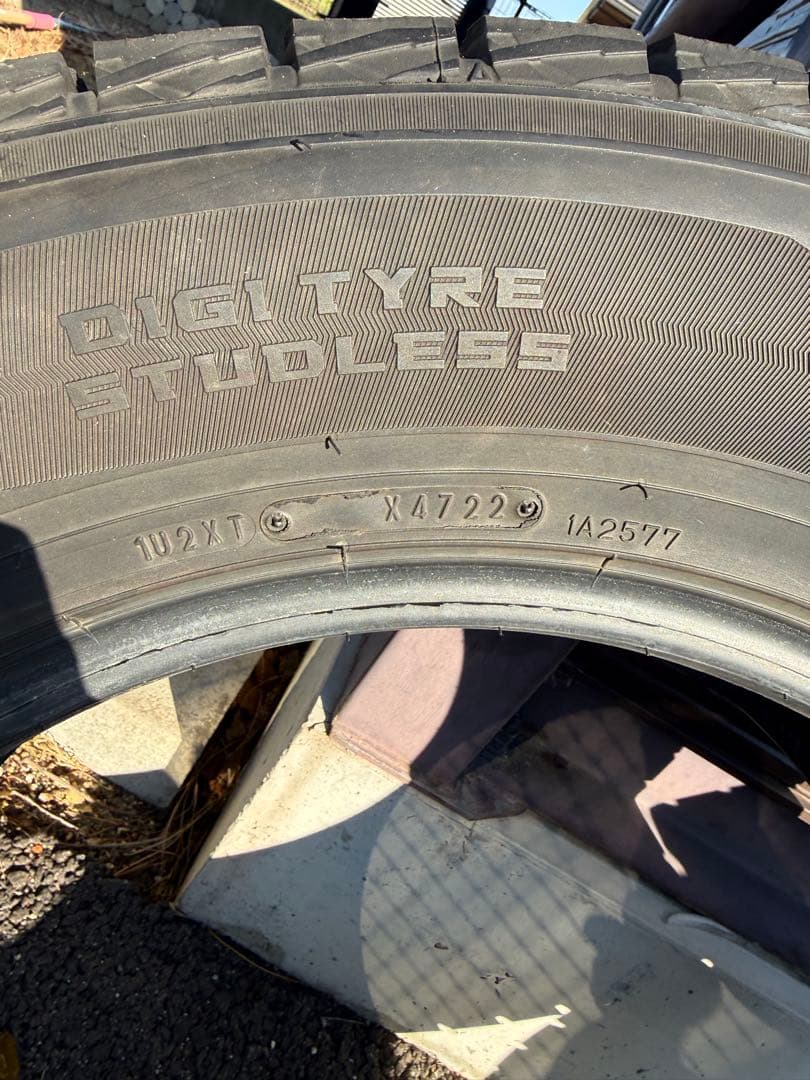 DUNLOP ウィンターマックスSJ8 265/60r18 スタッドレスタイヤ
