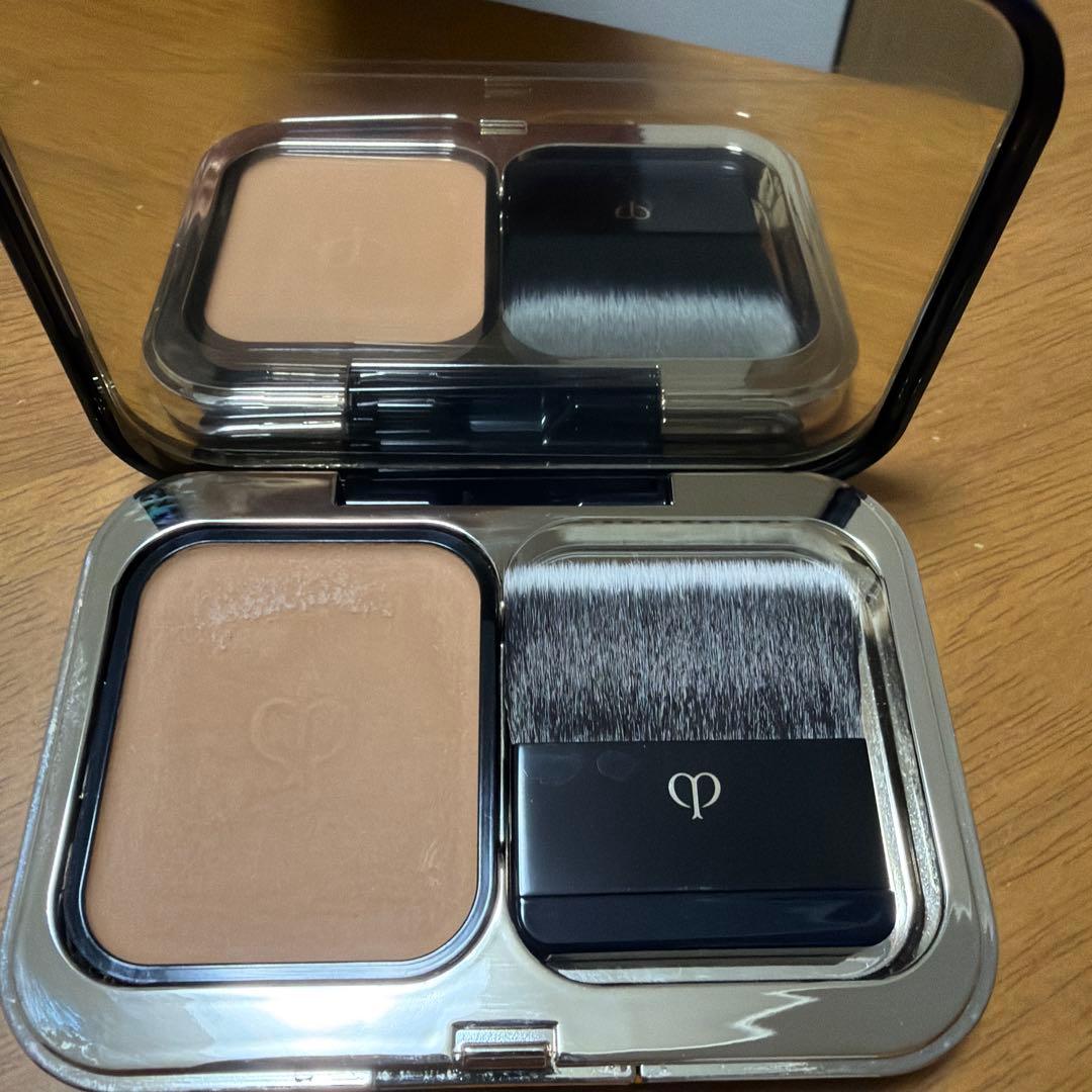 clé de peau BEAUTÉ タンプードルエクラⅡ ファンデーション