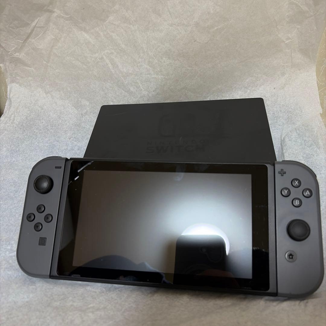 ニンテンドースイッチ本体、付属品完備 ブラックNintendo Switch