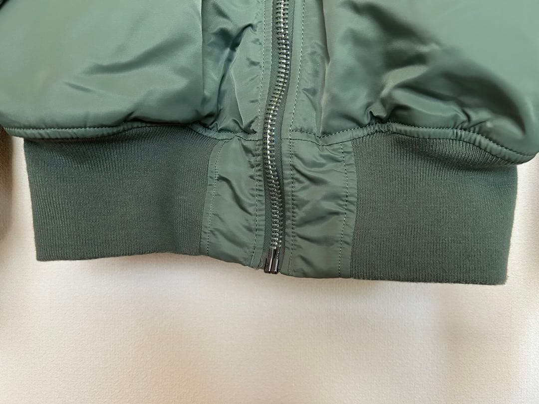 【ALPHA INDUSTRIES】 MA-1フライトジャケット グリーン