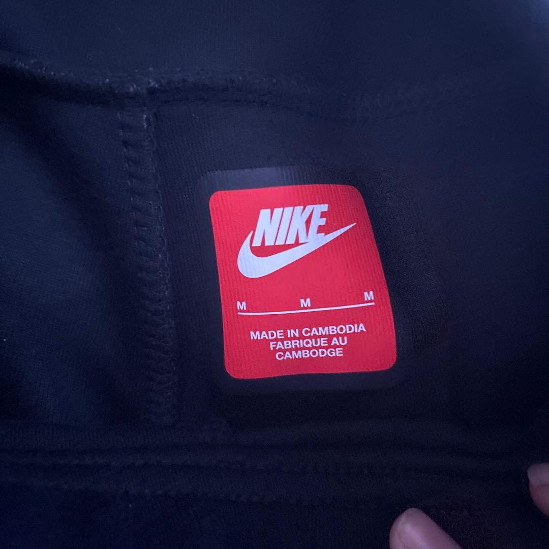 Nike テックフリース　ブラック　Mサイズ