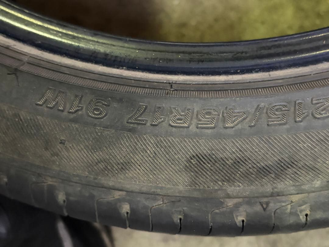 REGNO 215/45R17 タイヤ
