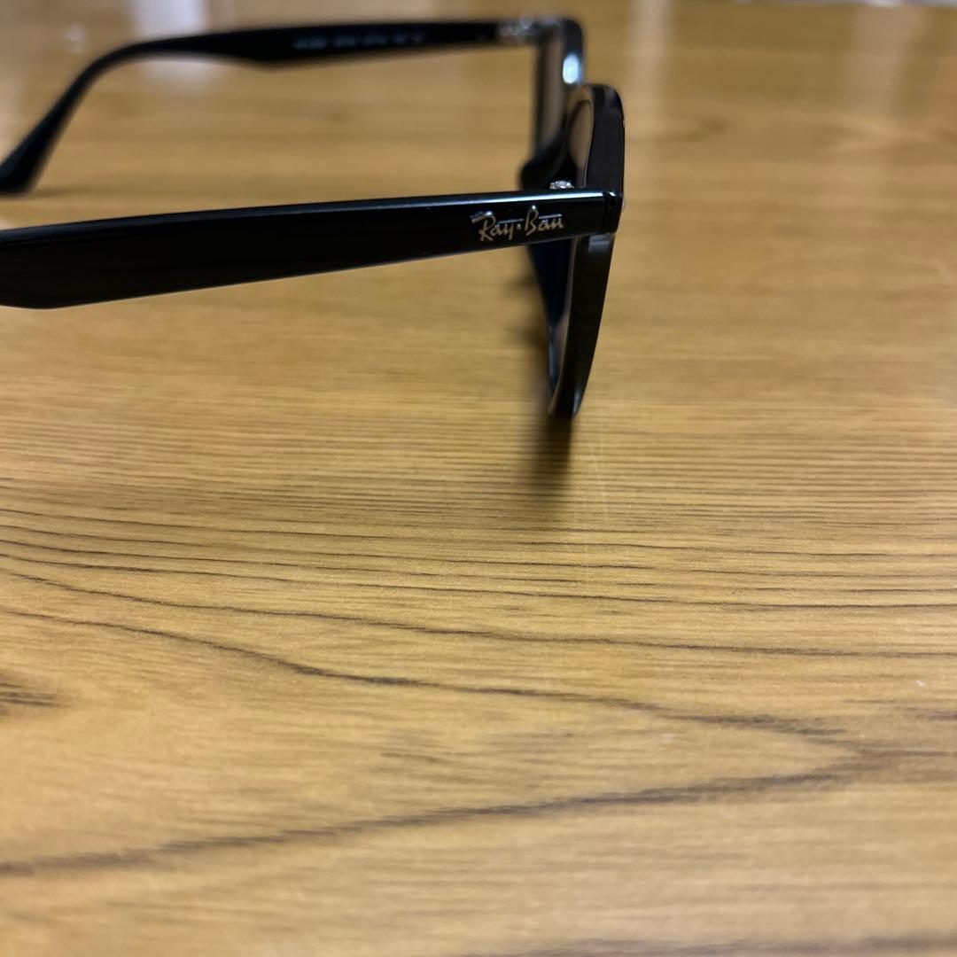 Ray-Ban サングラス RB4258-F