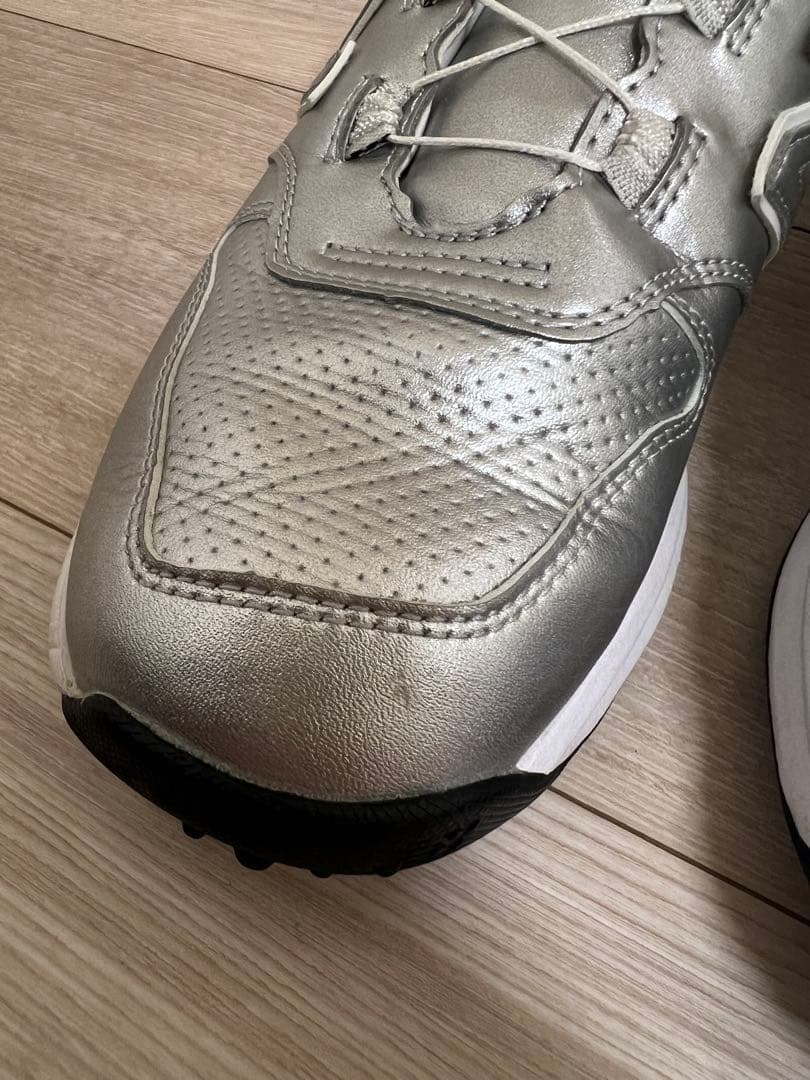 美品New Balance ゴルフシューズ 女性用 23.5cm