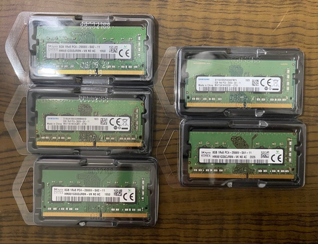 DDR4 SO-DIMM 8GB×19 16GB×2 計184GB