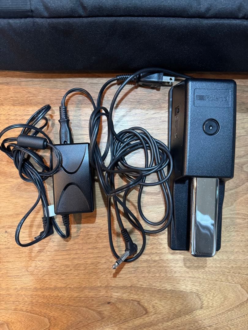 【動作確認済/送料込】Roland JUNO-DS 61シンセサイザー