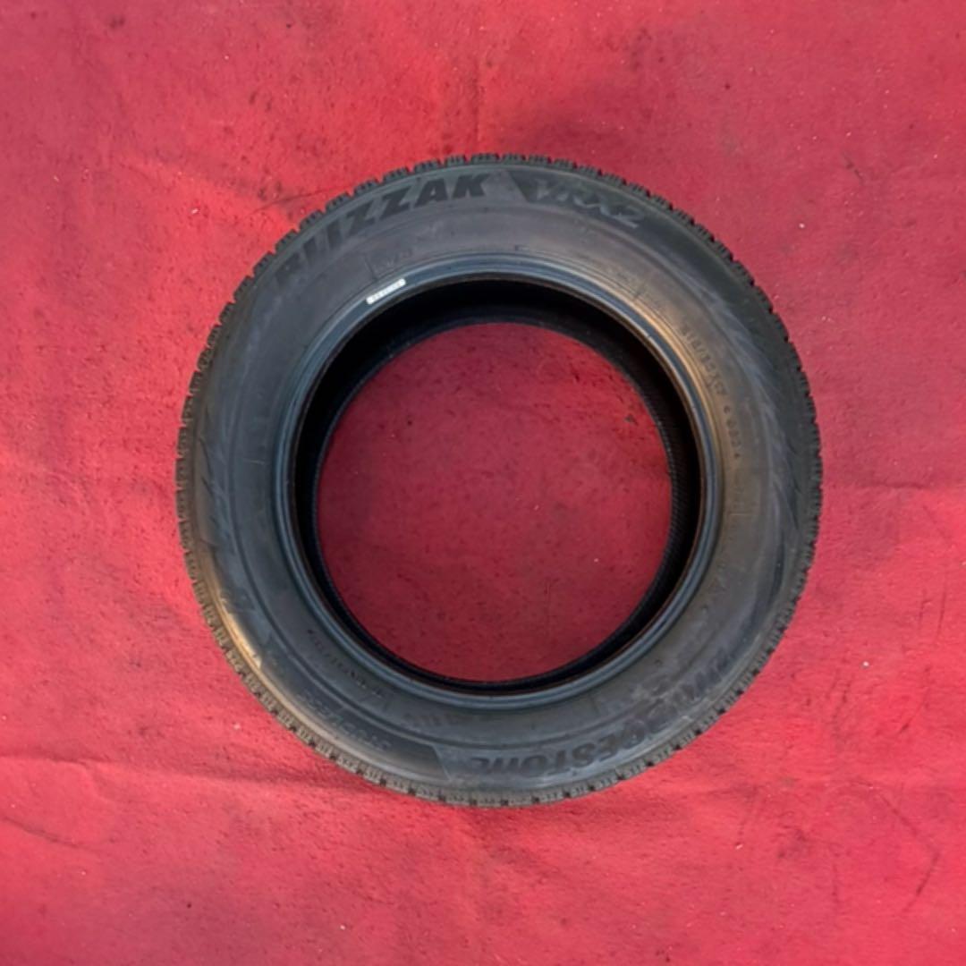送料込★215/60R17 96QブリヂストンBLIZZAK VRX2バリ溝2本