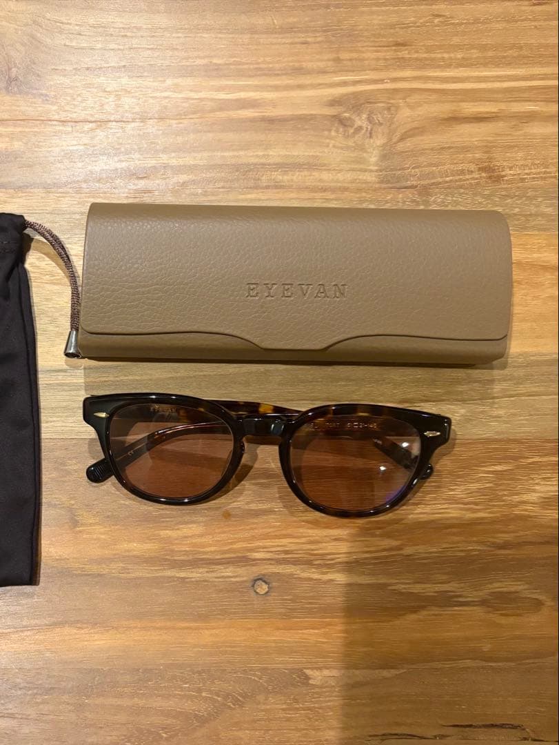アイヴァン　EYEVAN webb 51 TORT