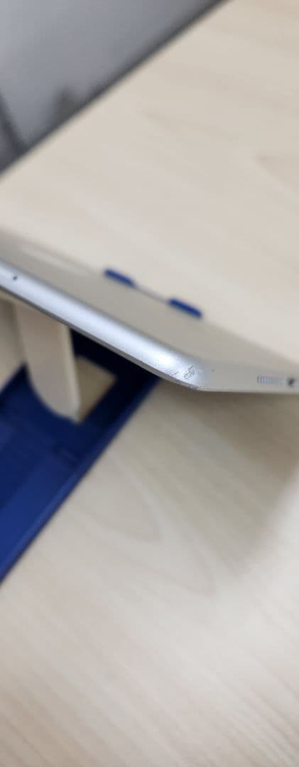 り*う様 Apple au SIMロック解除済 iPad mini5 64GB