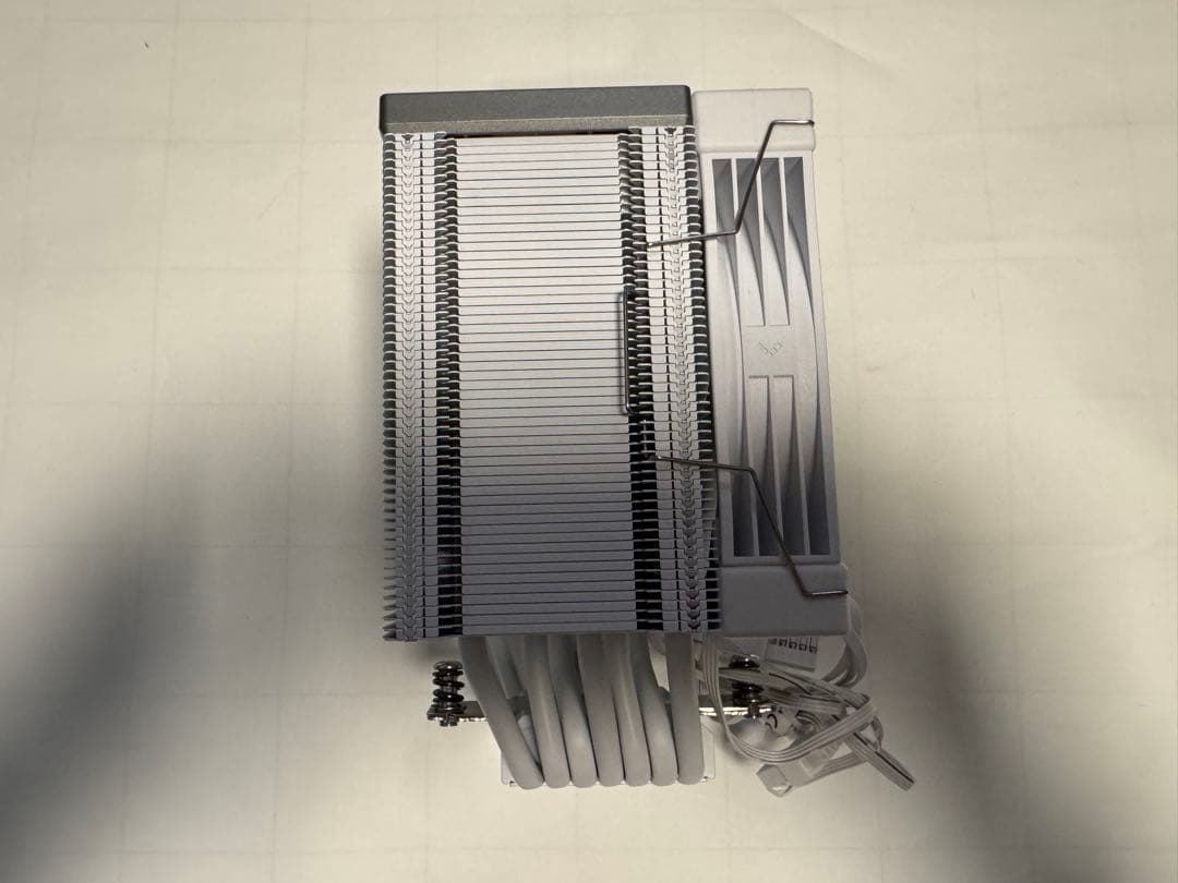 PC用ファン・クーラー Deepcool AK700 Digital WH