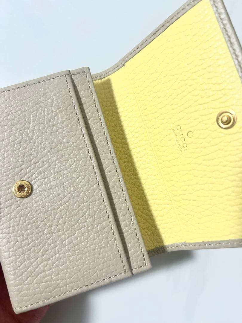GUCCI ベージュ 名刺入れ 箱・袋付き