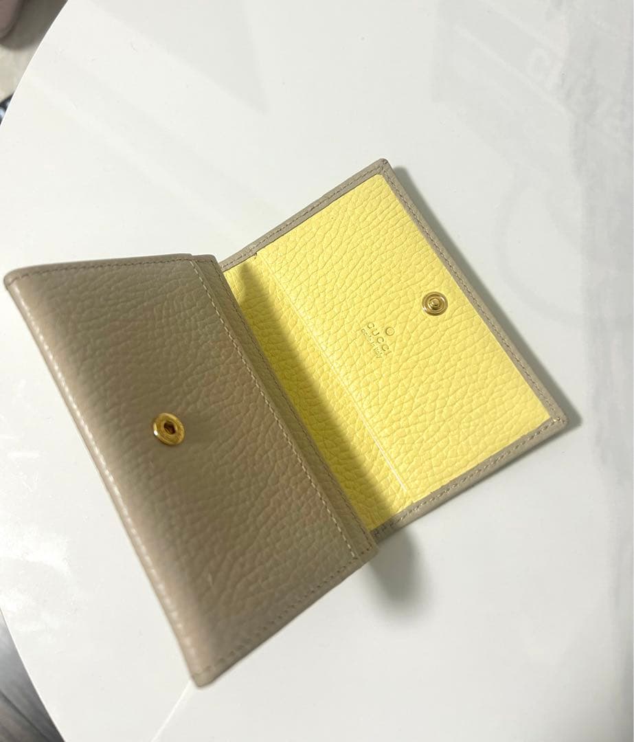 GUCCI ベージュ 名刺入れ 箱・袋付き