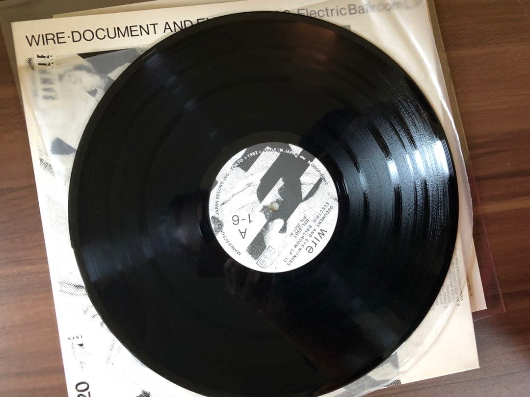 WIRE LIVE DOCUMENT AND EYEWITNESS 日本見本盤