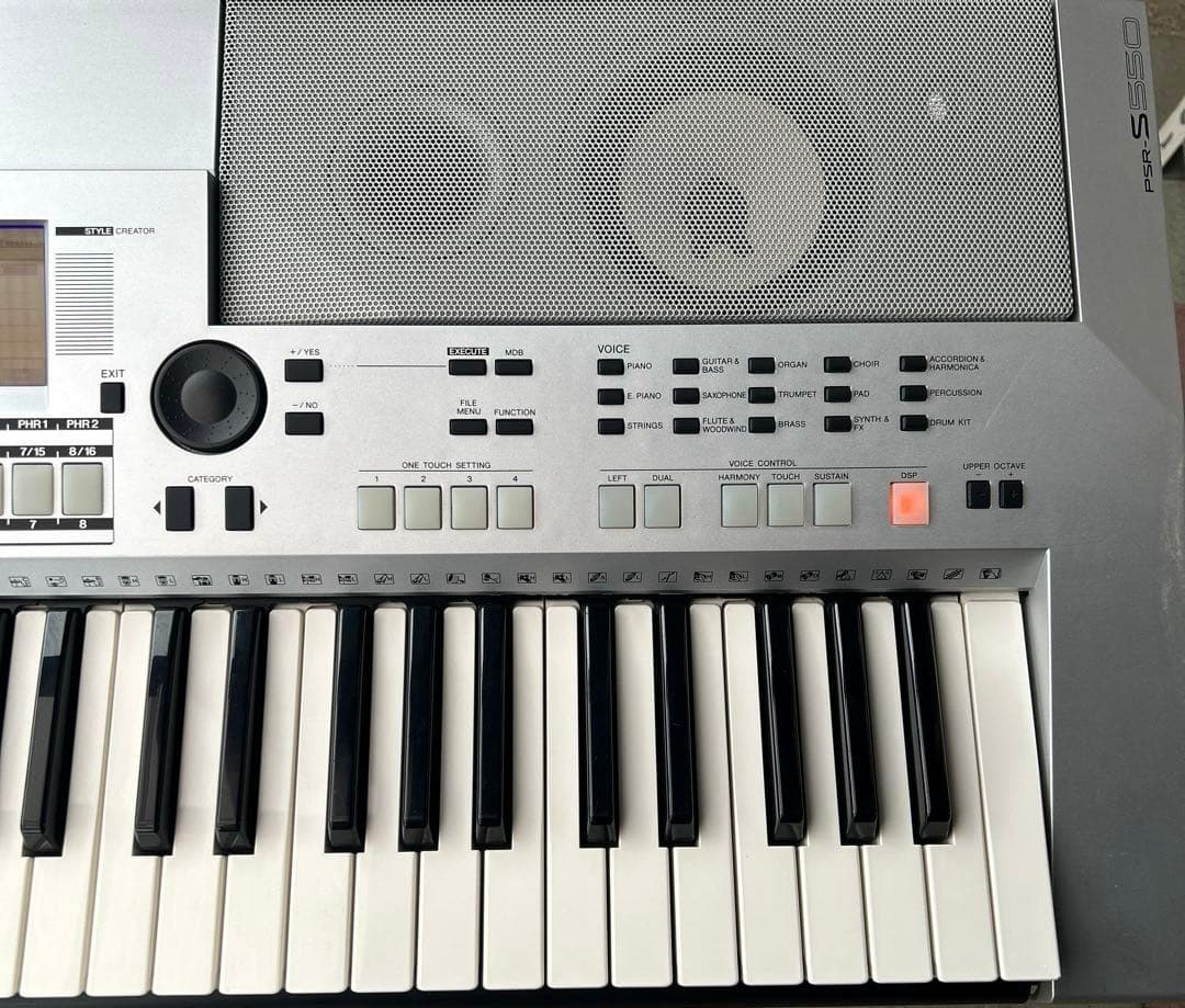 Yamaha PSR-S550 61鍵盤　シルバー