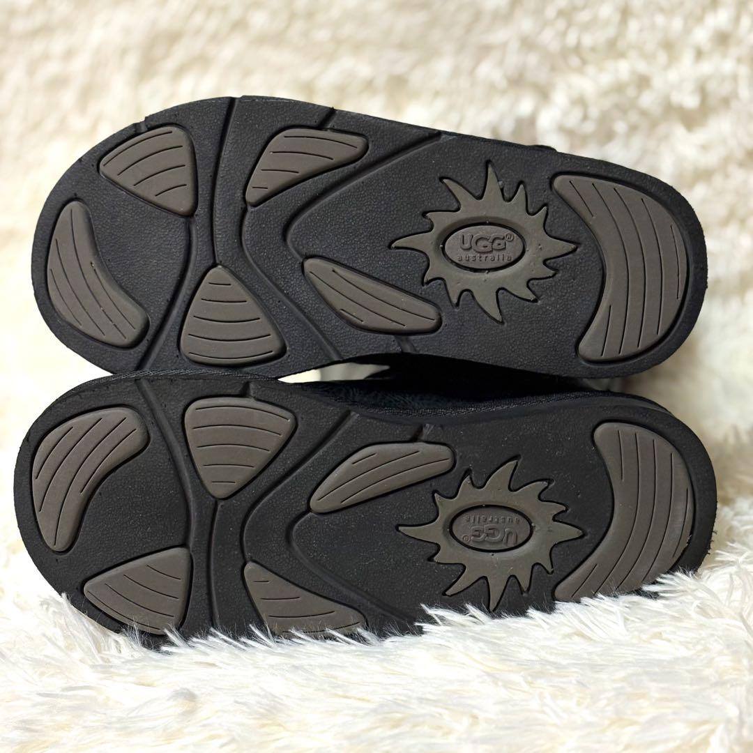 良品　 UGG ケンジントン　本革　シボ加工　エンジニアブーツ 黒 23cm