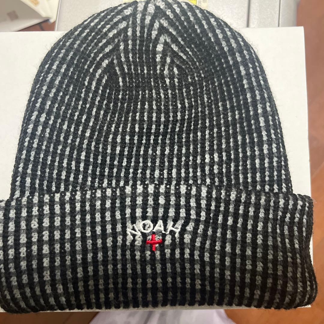 かつきさん着用　NOAH tri color beanie グレー