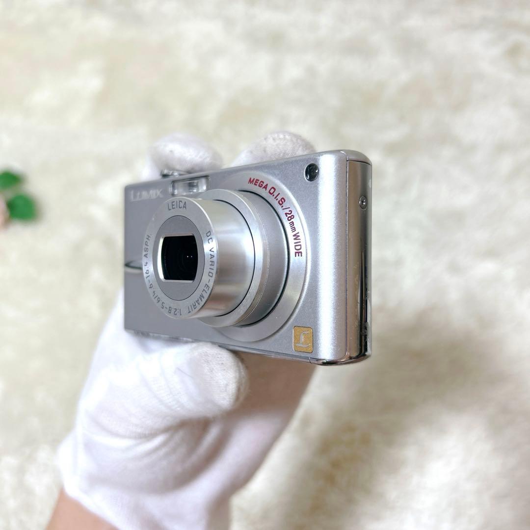 Panasonic LUMIX DMC-FX30 シルバー デジタルカメラ