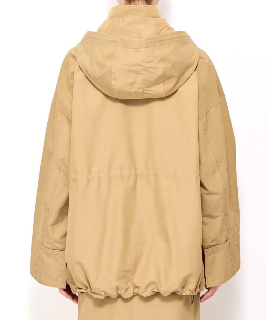 新品【uncrave WHITE】プルーフグログラン ブルゾン