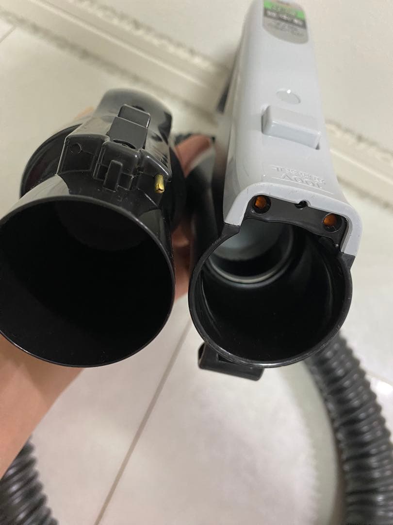 【超美品】⭐️日立 サイクロン掃除機 CV-SW200 HITACHI 赤