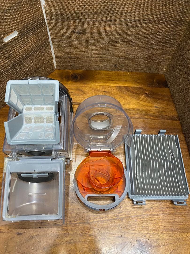 【超美品】⭐️日立 サイクロン掃除機 CV-SW200 HITACHI 赤