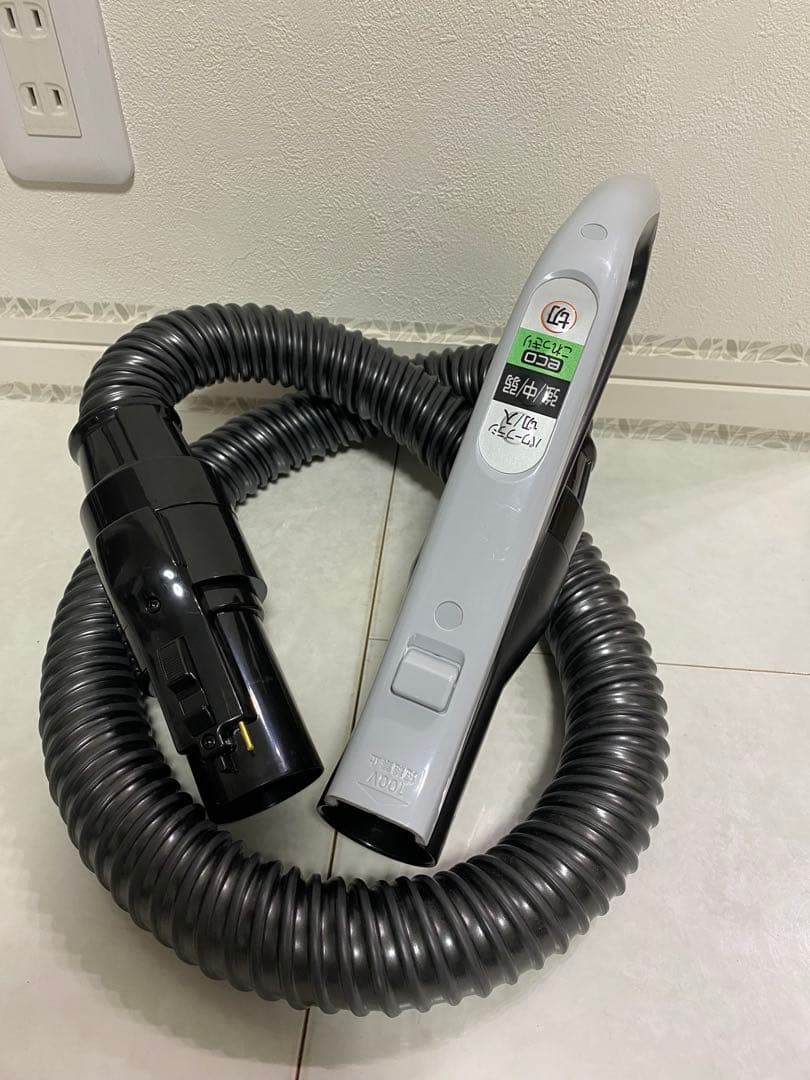 【超美品】⭐️日立 サイクロン掃除機 CV-SW200 HITACHI 赤