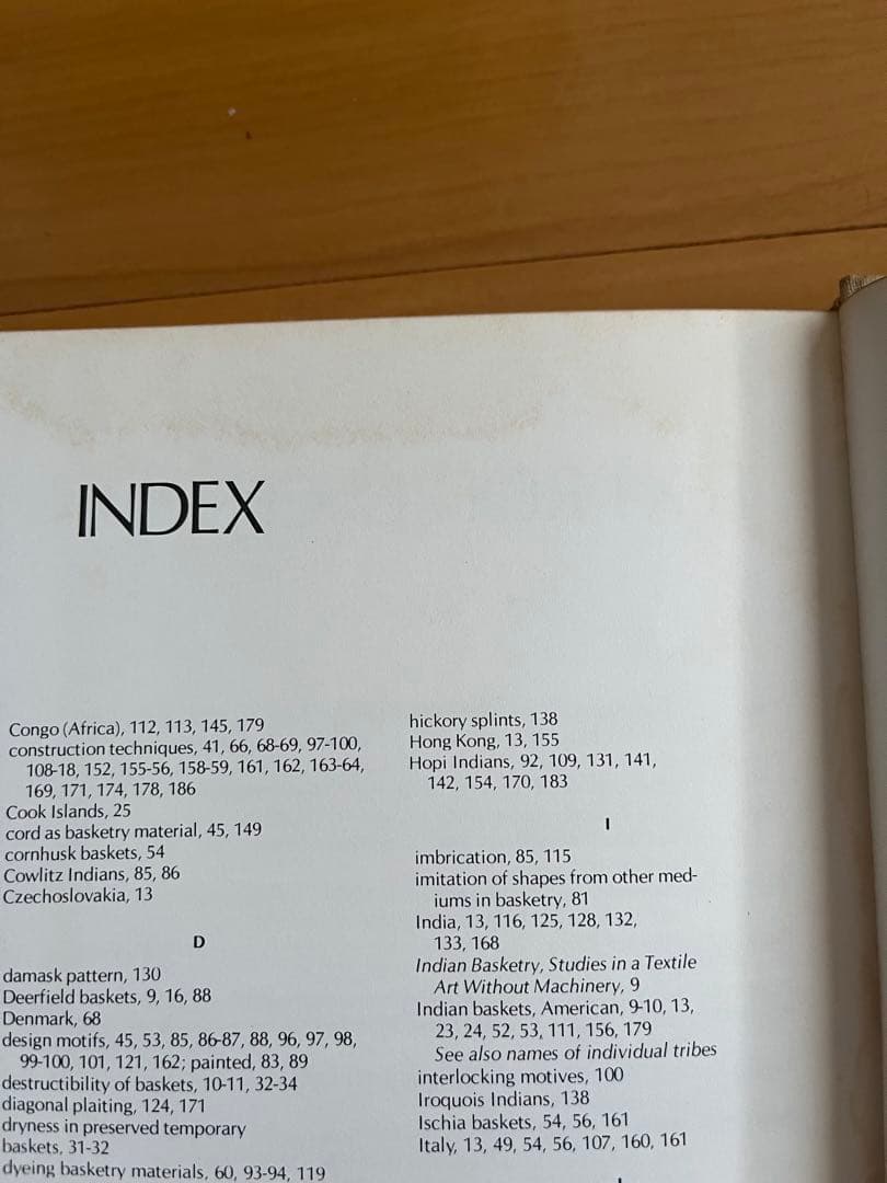 BASKETS AS TEXTILE ART / ED ROSSBACH洋書