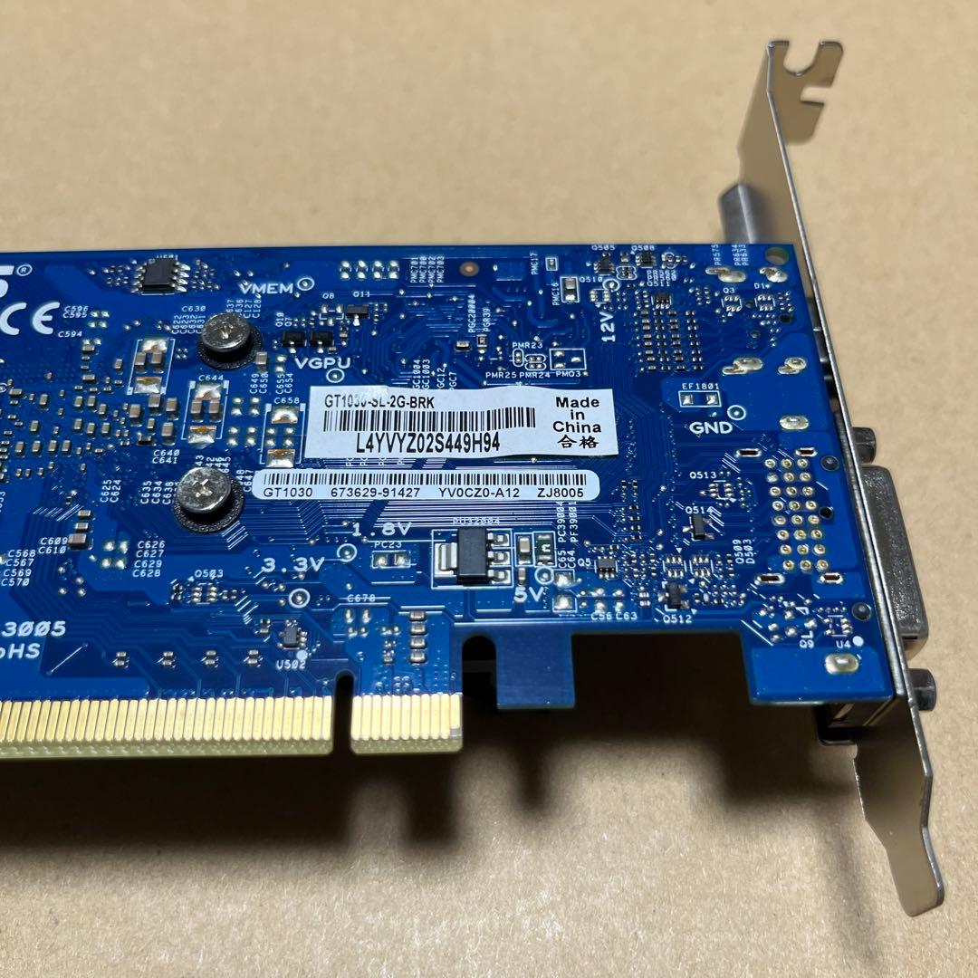 グラフィックボード・グラボ・ビデオカード ASUS GT1030-SL-2G-BRK