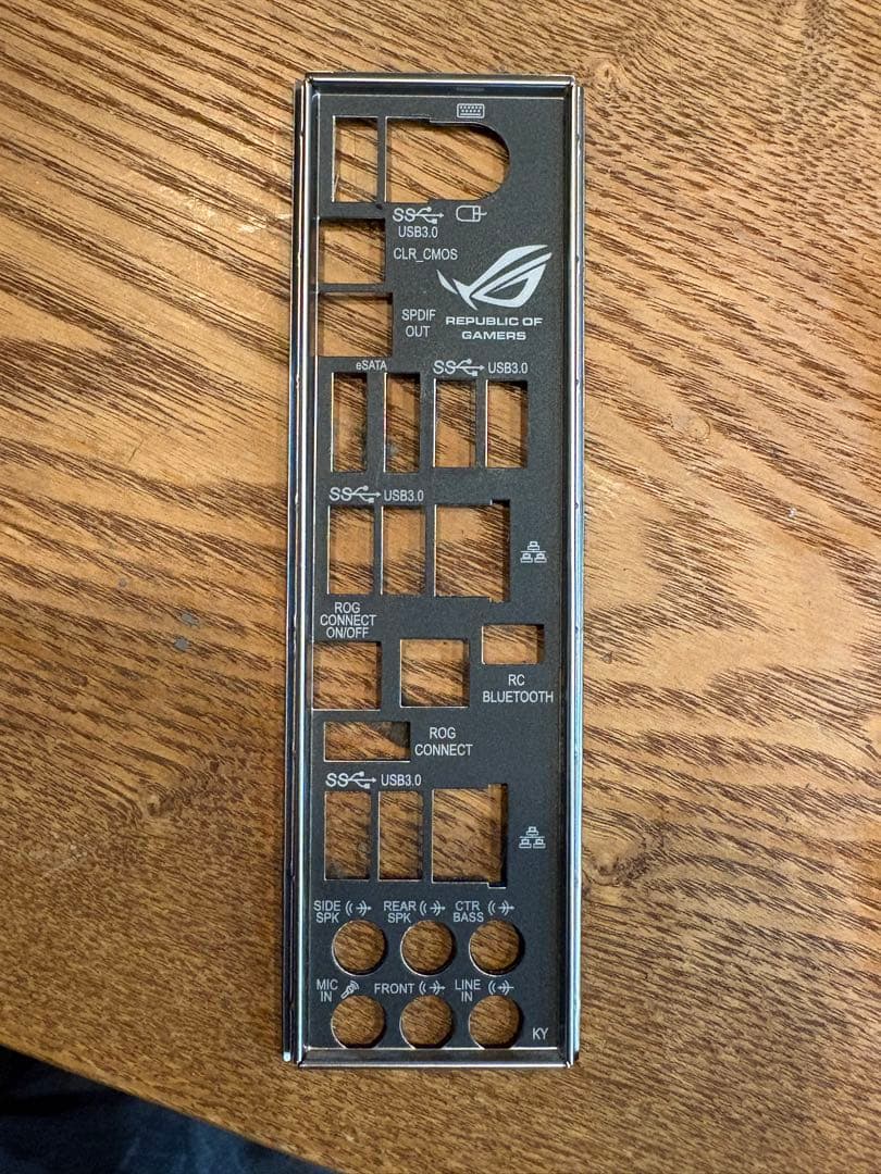 ASUS MAXIMUS IV EXTREME Z ATXマザーボードオマケ付き