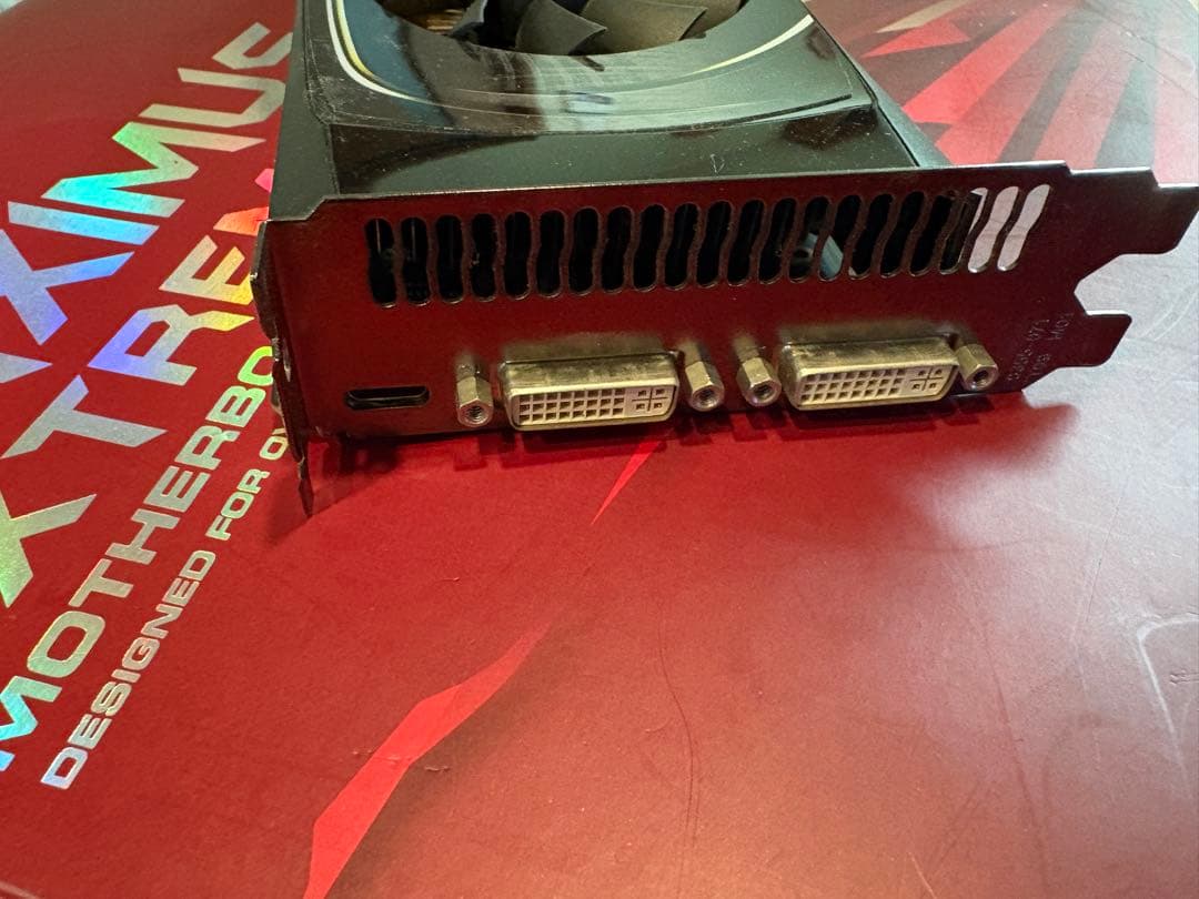 ASUS MAXIMUS IV EXTREME Z ATXマザーボードオマケ付き