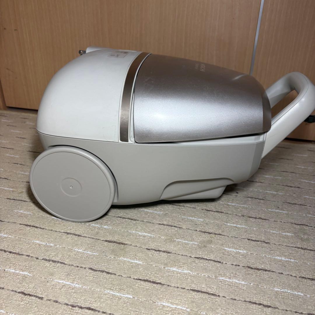 日立　掃除機　紙パック式掃除機　かるパック　CV-KP90H