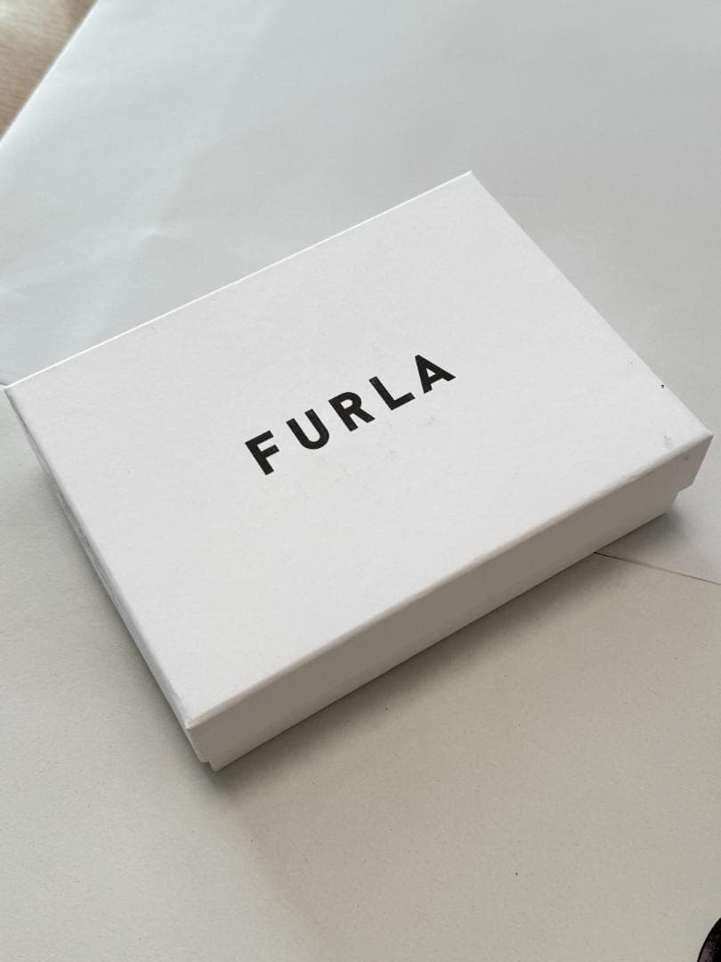 【新品】FURLA フルラ 三つ折り財布 レザー ピンク