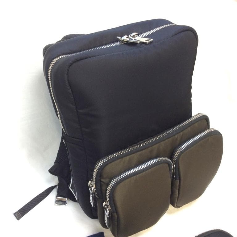 プラダ TESSUTO POCKET バックパック リュックサック カーキ
