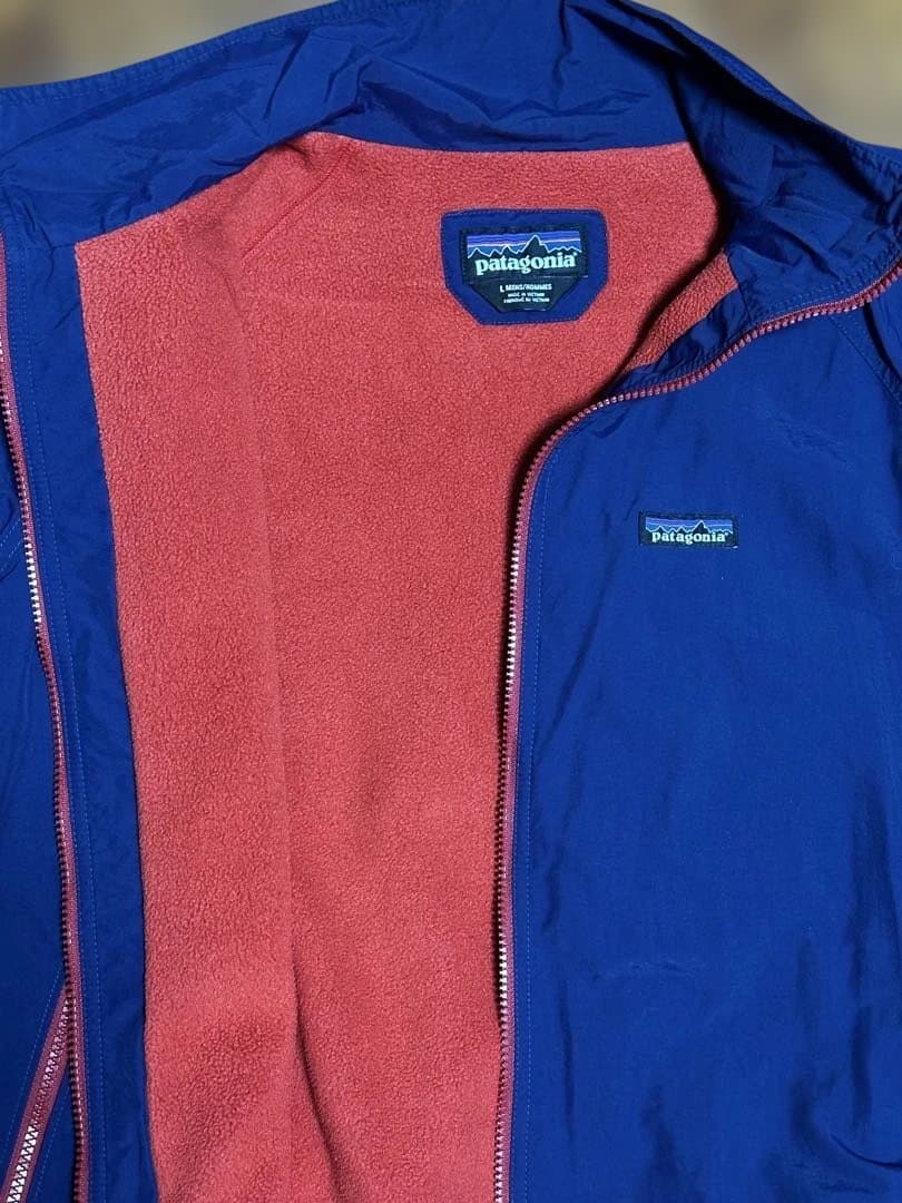patagonia ブルー/レッド　ジャケット Lサイズ