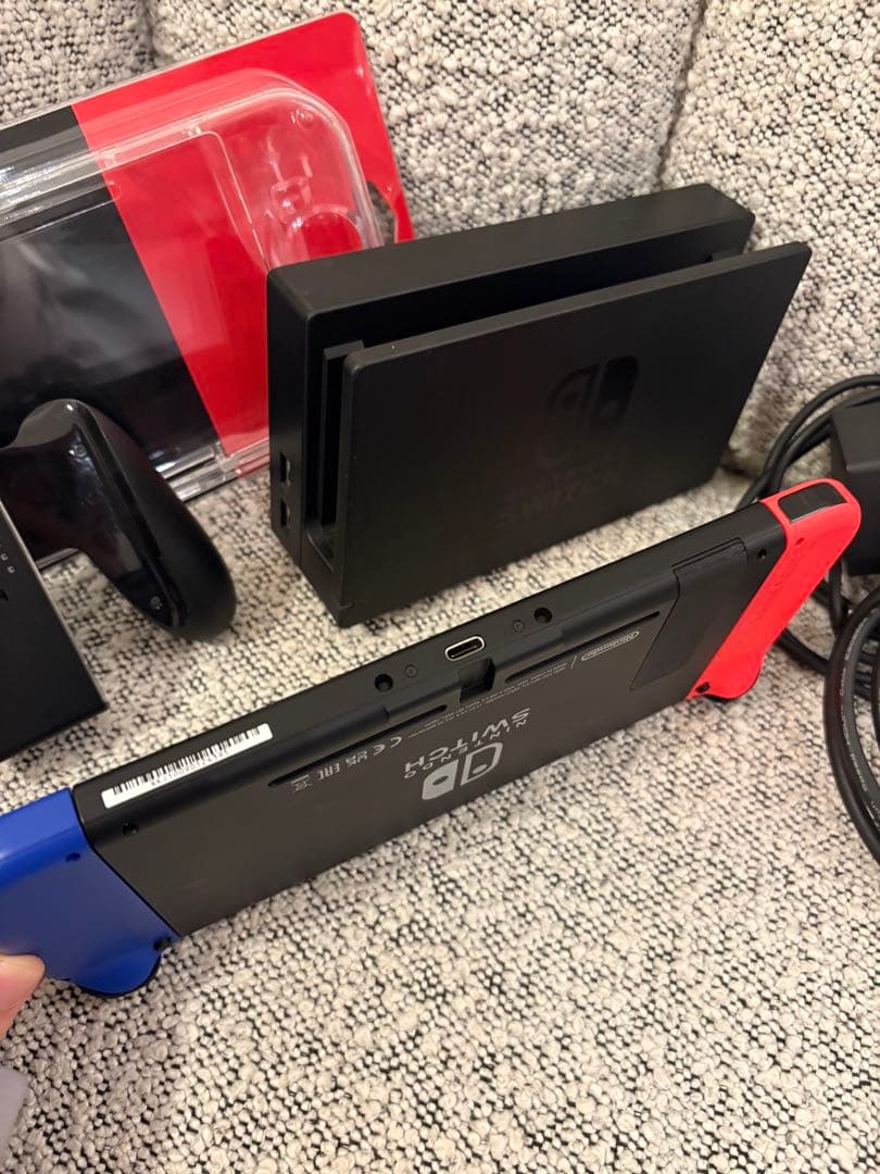 【美品】Nintendo Switch 本体セット ケース付き