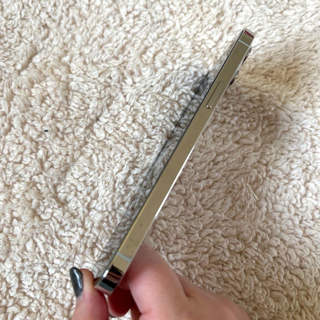 【美品】iPhone12ProMax 256GB シルバー SIMフリー 85%
