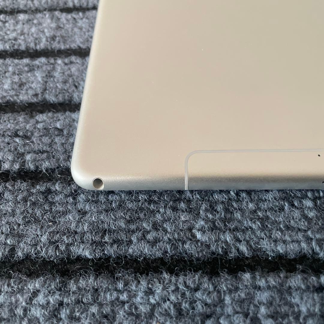 57 iPad Air3 3世代 64GB SIMフリーモデル シルバー