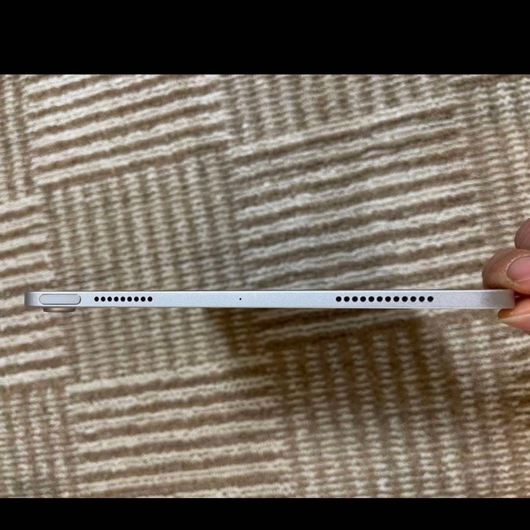 や*す様 Apple iPad Air 第４世代64GB