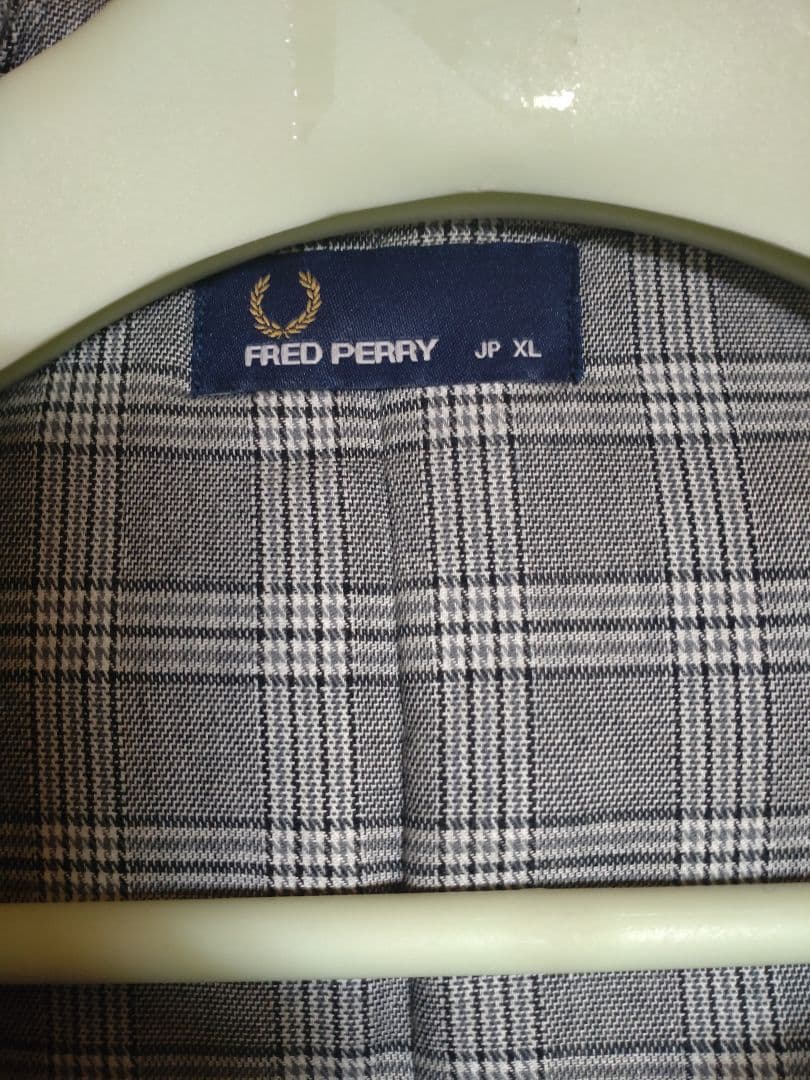 ■極美品！　FREDPERRY ダークグレー 　ダッフルコート