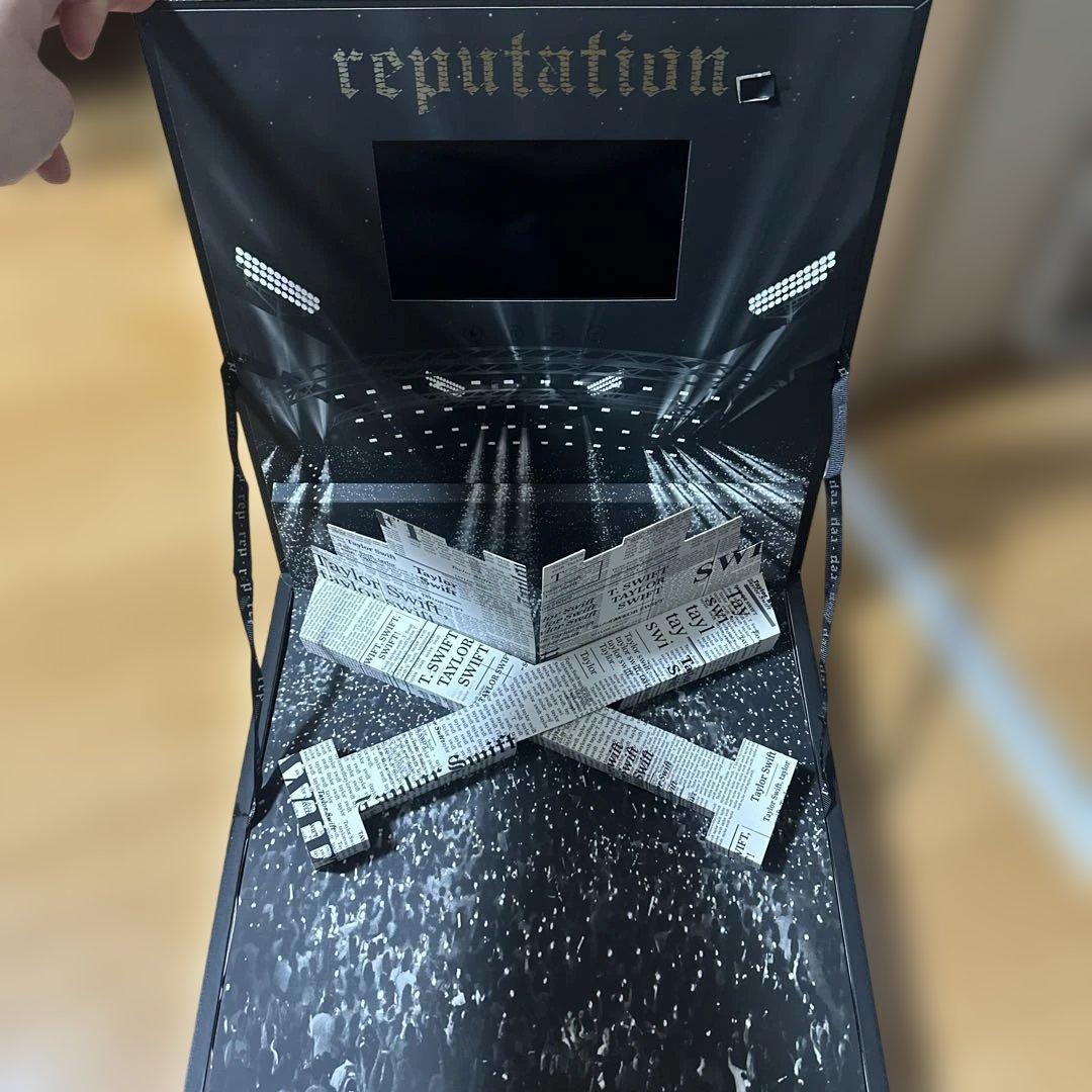 Taylor Swift Reputation Tour VIPBox直筆サイン
