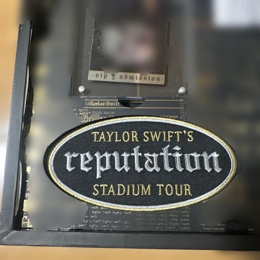 Taylor Swift Reputation Tour VIPBox直筆サイン